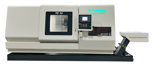 TC10   TC車(chē)銑復(fù)合加工中心擁有更高的靈活性，可一次裝夾實(shí)現(xiàn)完整加工，可5軸聯(lián)動(dòng)地加工復(fù)雜工件。并且可選配第二刀架，兩個(gè)刀架可同時(shí)加工，適用于大中型批量生產(chǎn)。          更高精度和更低加工成本，其更高的附加值整體優(yōu)于萬(wàn)能車(chē)削中心，TC車(chē)銑復(fù)合加工中心是一臺(tái)高生產(chǎn)力機(jī)床。